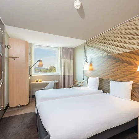 Ibis Expo Отель Берн