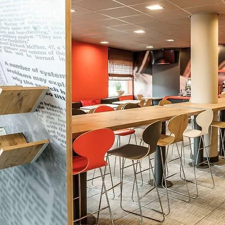 Отель Ibis Expo