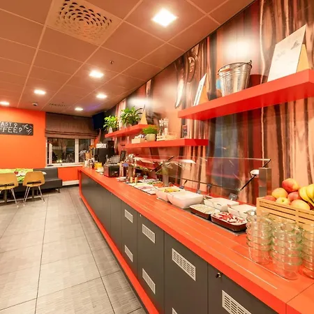 Отель Ibis Expo
