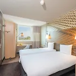 伯尔尼博览会宜必思酒店 酒店 伯尔尼