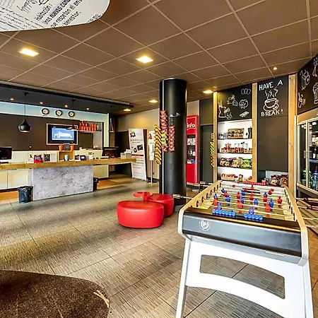 Ibis Expo Ξενοδοχείο 3*