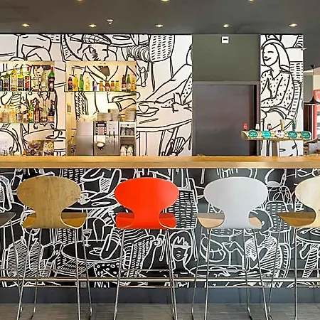 Ibis Expo Ξενοδοχείο 3*