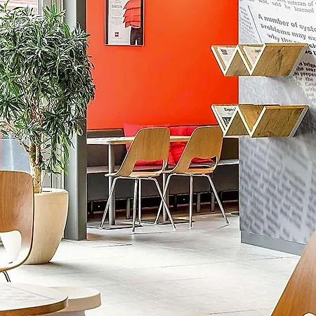 Ibis Expo Ξενοδοχείο