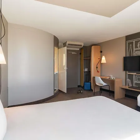 Hotel Ibis Expo Berne