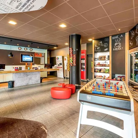 Ibis Expo 3*