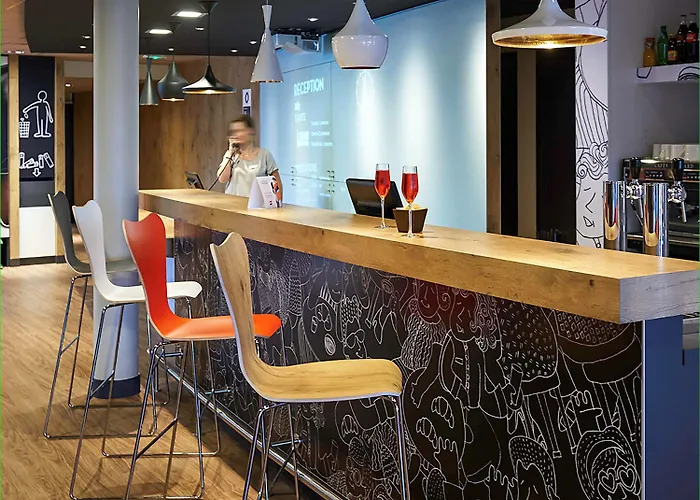 Ibis Expo Hotel Berna