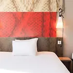 Ibis Expo Hotel 3*